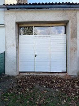 Garáž s nebytovým prostorem k pronájmu - 1