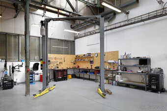 Prodám dvousloupový zvedák