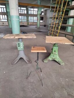 Industriální stůl, nábytek, židle, stojan..