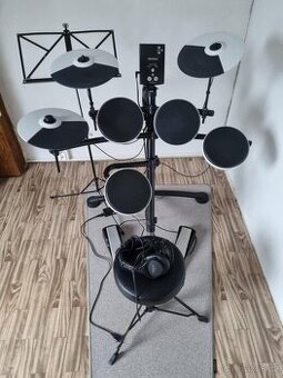 Elektronické bicí 'Roland TD-1'