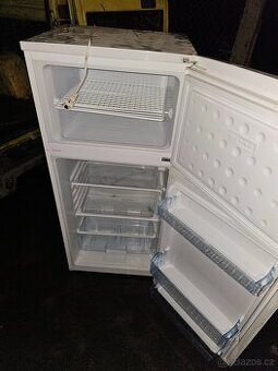 Lednice s mrazákem