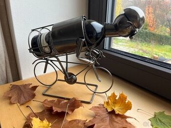 stojan na víno - cyklista