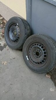 2x plechovy disk mercedes r15 et31 se staršími pneu.