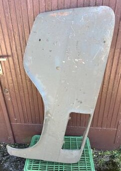 Zadní blatníky Škoda 100