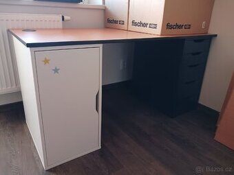 Dětský psací stůl 2x