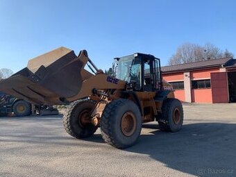 Prodám nakladač Case 821 E