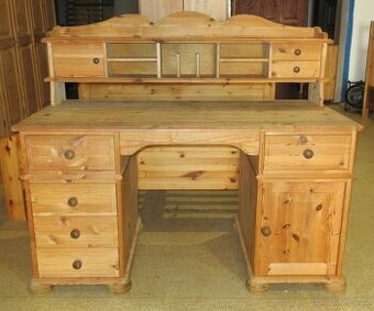 Psací stůl z borovice s nástavbou - celomasiv