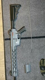 Airsoftová zbraň M4 SPR + příslušenství - 1