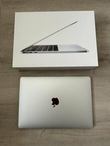 Prodám 13palcový Macbook Pro s touchbar