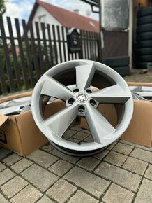 ORIGINÁL Alu Škoda Golus R18, 5x112 - TOP STAV