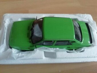 Skoda 120 1:18 Fox toys - 1