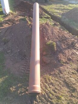 2x kanalizační trubky nové, délka 3000mm, průměr 200mm