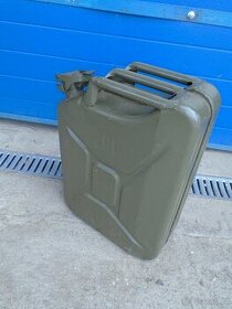 Plechové kanystry 20 l - 1