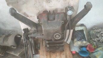 Víko hydrauliky Zetor