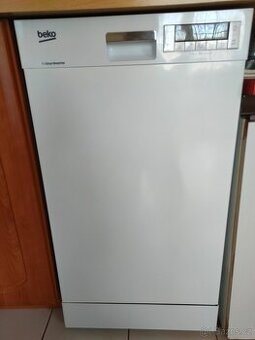 Myčka Beko DFS26024W