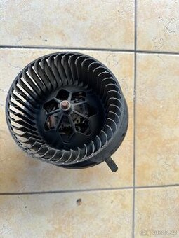 Ventilátor topení Octavia 2, Superb2, Yeti, Golf, Touran.