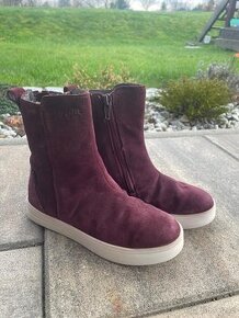 Kozačky Superfit velikost 29 stélka19 cm