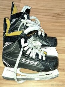 Brusle Bauer Supreme S 150 vel. 33,5