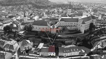 Historický dům v centru Mikulova, ulice Husova