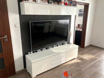 Prodám TV spolek + knihovnu