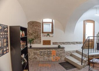 Pronájem obchodních prostor o rozloze 50 m2 - Moravské Buděj