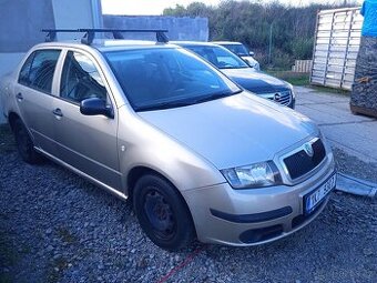Škoda Fabia sedan 1,2i12v40kw,rv2006,SERVISKA,ČR PŮVOD,DPH
