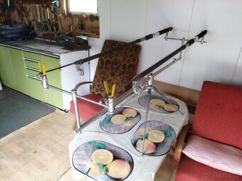 Stojan, trojnožka na pruty, udice - Tripod