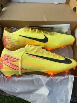 Kopačky NIKE ZM VAPOR 16 KM Pro