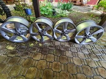 ALU kola 17", E7,5J, ET37, 5x112