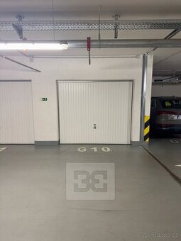 Pronájem garáže, 18 m2 - Praha - Holešovice, ev.č. N08096