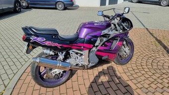 GSX-R 750 W