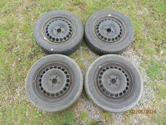 4xObutou zimní sadu na OPEL CORSA D Rok 2010 185/65 R15
