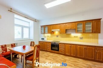 Prostorný byt 3+1, 113 m2 s výhledem na zámek Vranov nad Dyj
