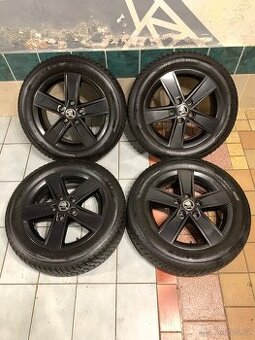 Alu kola Škoda R16 5X112 ZÁNOVNÍ ZIMNÍ PNEU 205/55 R16 STAR