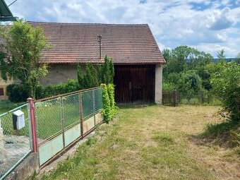pozemek se stodolou - 1