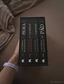 Set knih