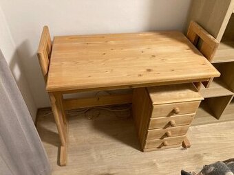 Psací stůl nastavitelný