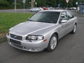 VOLVO S80,2.4 D5,120KW,AUTOMAT,VYHŘÍVANÁ SEDADLA-KŮŽE
