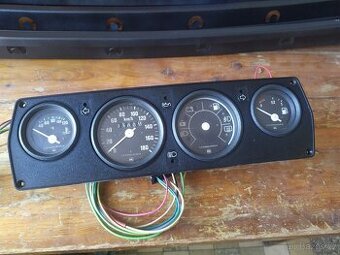 Budíky Škoda 105 120