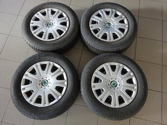 Škoda Octavia II 195x65x15 zimní pneu