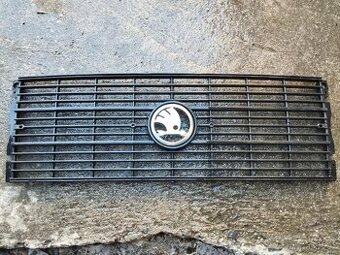 škoda 105  - 120 užovka - maska