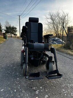 Elektrický invalidní vozík Quantum R-4000