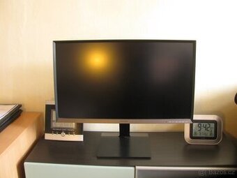 Monitor SAMSUNG 32" LS32d85k displej otočný i vertikálně