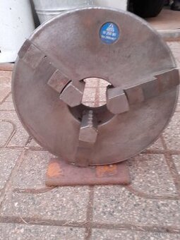 Sklíčidlo průměru 250 mm + příruba ISO.