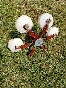 starožitný lustr veliký