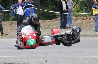 Závodní sidecar Honda
