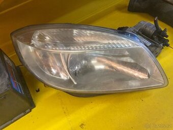 Světlo pravé přední Škoda Roomster
