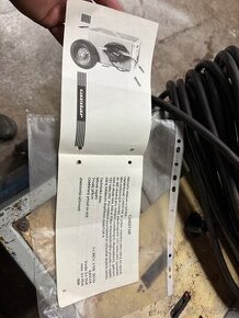 Nabíjecí vozík / startovací vozík