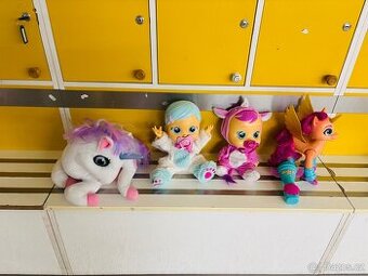 Panenka Cry Babies, jednorožec Hasbro Sunny /Luna