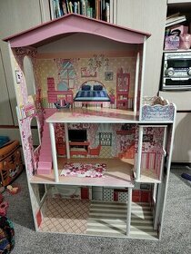 Velký domeček pro Barbie